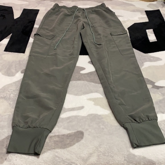 Kendall and Kylie Pants - Picture 2 of 3